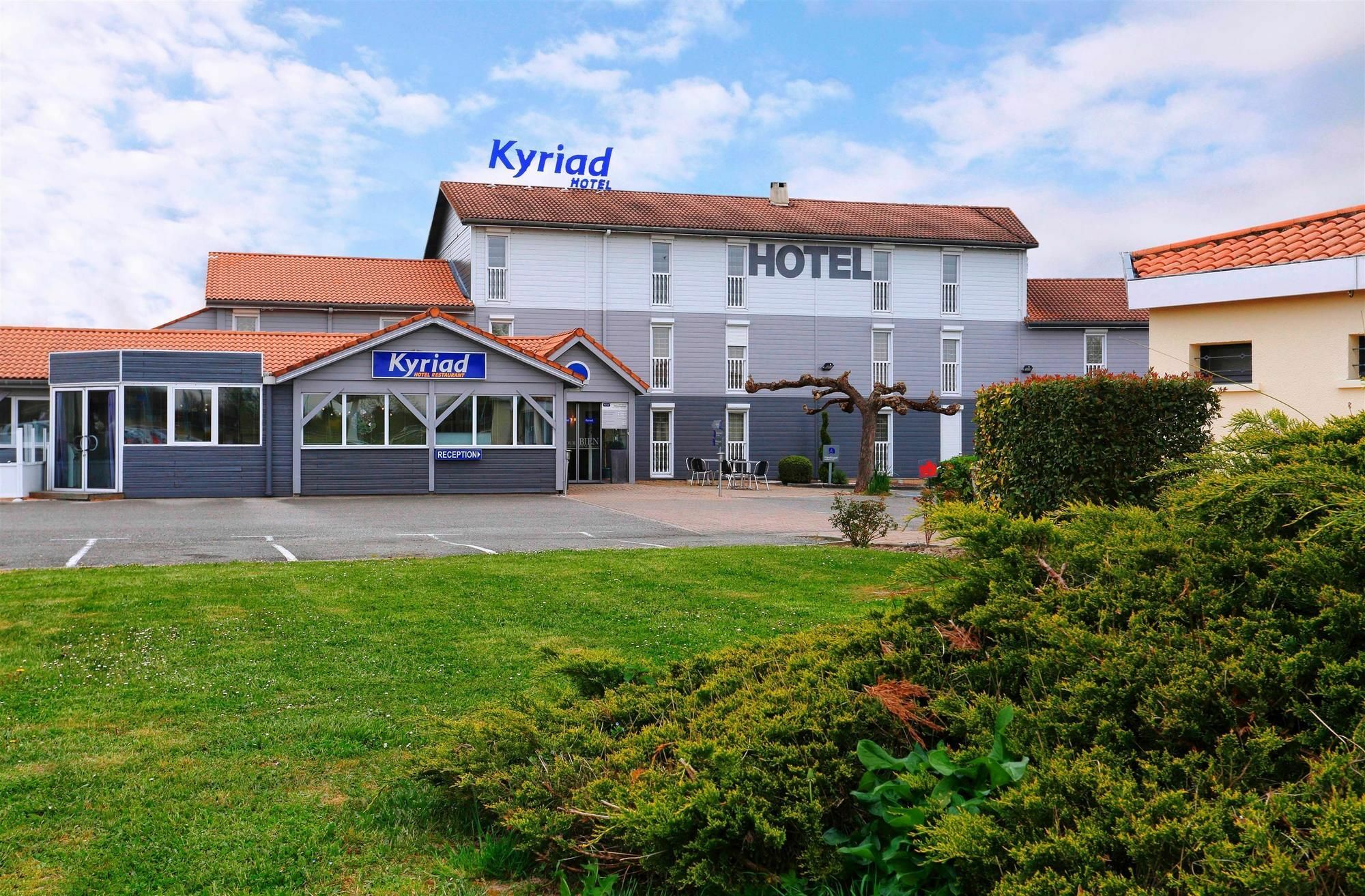 Hotel Kyriad Montauban Eksteriør billede